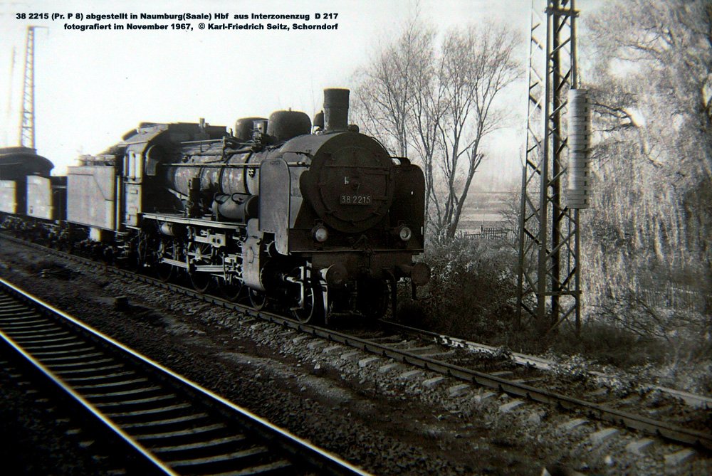 DR 38 2215 in Naumburg Hbf (S) Hbf; November 1967 (Foto: Karl-Friedrich Seitz)