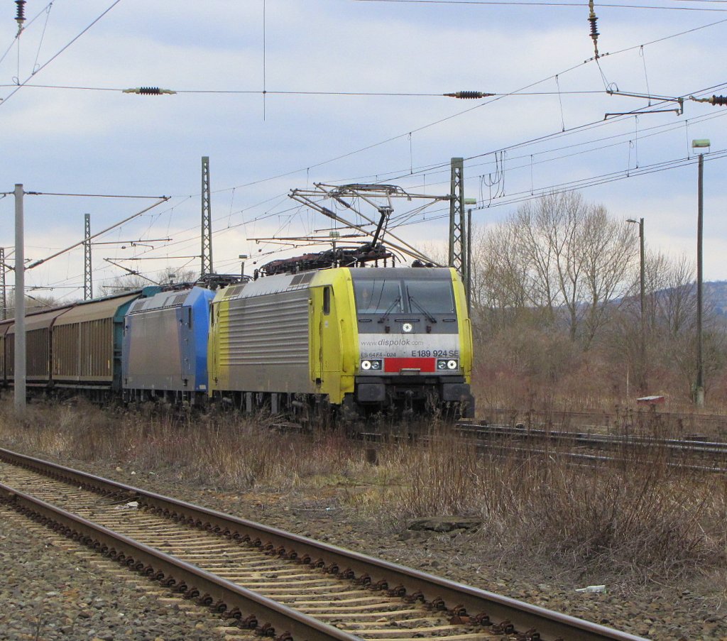 RTC ES 64 F4-024 + EMN 185 514-7 mit einem Gterzug Richtung Grokorbetha, bei der Durchfahrt in Naumburg Hbf; 20.03.2010