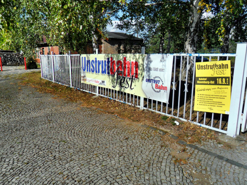 Werbeplakate der IG Unstrutbahn e.V. fr das Unstrutbahnfest am 16.09.2012 am Naumburger Ostbahnhof; 08.09.2012