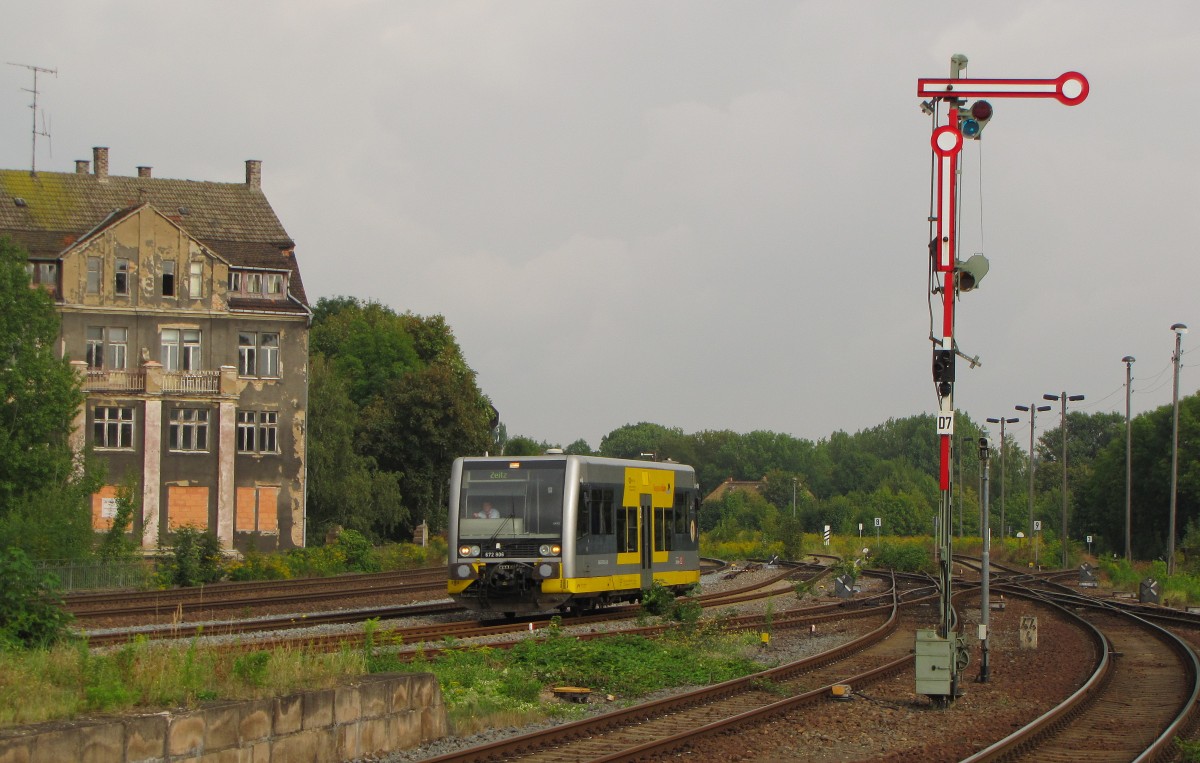 Burgenlandbahn 672 906 als RB 34723 aus Weienfels, am 12.09.2013 bei der Einfahrt in Zeitz.  