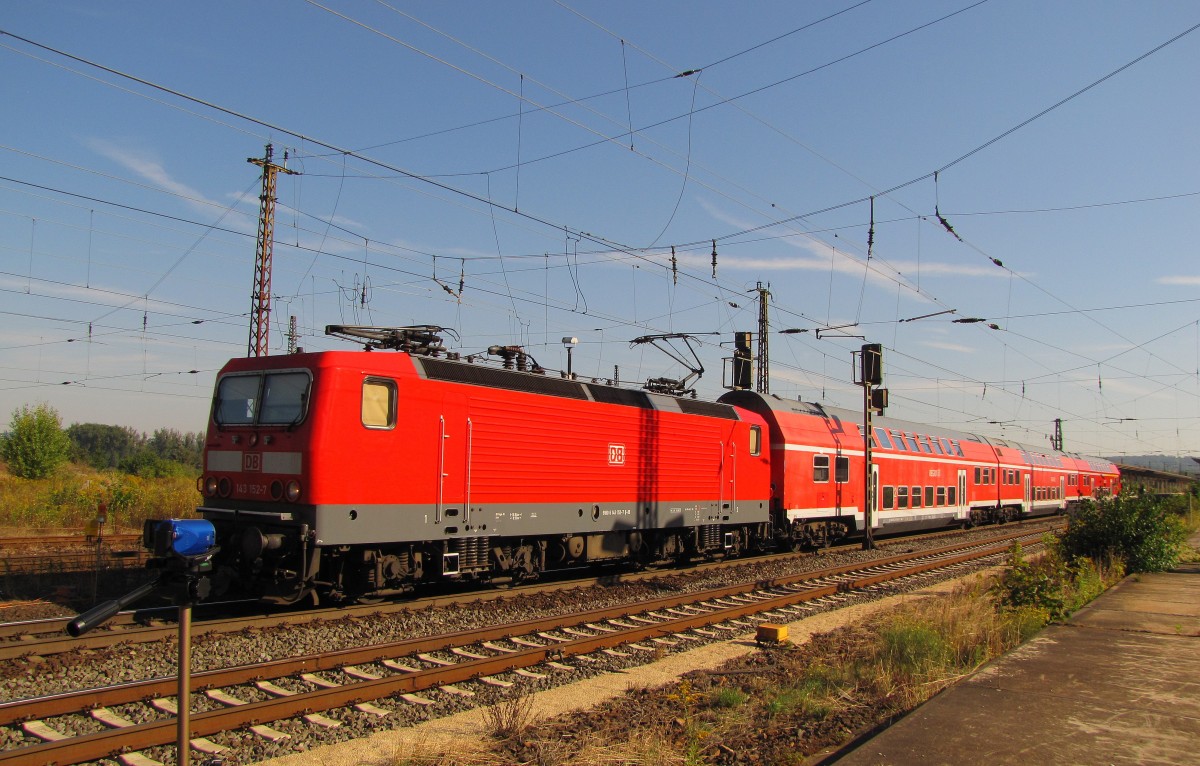 DB 143 152-7 mit der RB 16172 von Halle (S) Hbf nach Eisenach, am 07.09.2013 in Naumburg Hbf.