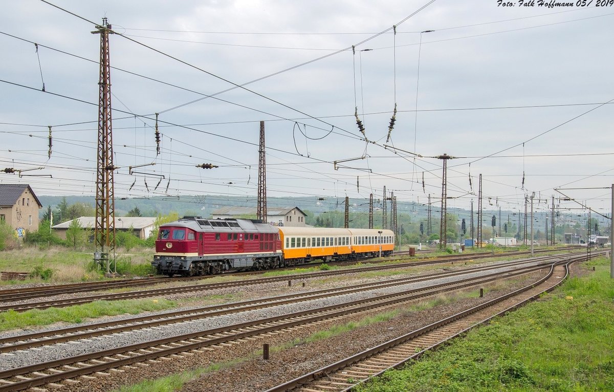 EBS 132 293-2 mit dem DPE 74225  Finne-Unstrut-Xpress  von Sömmerda nach Karsdorf, am 01.05.2019 bei der Ausfahrt in Naumburg Hbf. (Foto: Falk Hoffmann)