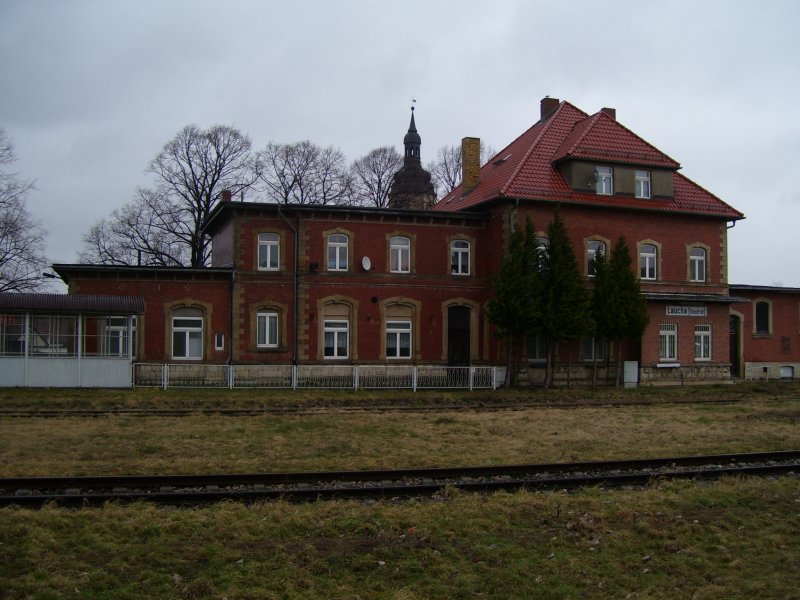Bahnhofsgebude in Laucha (Unstrut); 01.03.2008