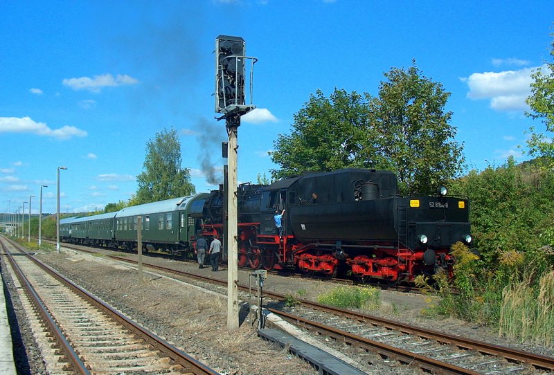 Bis zur abendlichen Rckfahrt nach Leipzig-Plagwitz wurde der Winzerfestsonderzug im Bf Karsdorf abgestellt; 12.09.2009