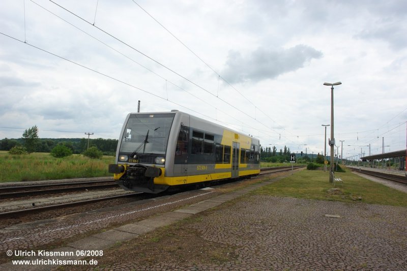 Burgenlandbahn 672 906-5  Kaiser Otto  als RB nach Nebra in Naumburg (S) Hbf; 12.06.2008 (Foto: Ulrich Kissmann)