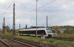 Abellio 1648 907 als RB 80562 nach Wangen (U), am 12.11.2023 bei der Ausfahrt in Naumburg (S) Hbf. 