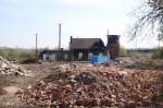 Der traurige Abriss des ehem. Bw Naumburg schreitet immer weiter voran; 24.04.2010; (Foto: Gnther Gbel)