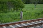 bereste von einem Telefonmasten. Am 18.05.2013 war noch diese Betonhalterung fr einen Holzmast an der Strecke bei Balgstdt zu sehen.