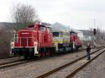 Am 09.01.2013 steht die von Railsystems RP gekaufte 107 513-7 zwischen der Railsystems RP 362 787-4 und 362 874-0 in Karsdorf Bbf und wird fr ihre Fahrt (vermutlich nach Gotha) vorbereitet.