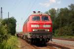 Am 31.05.2014 brachte die DB 218 272-3 Schotter von einer Baustelle bei Weimar nach Naumburg. Im westlichen Bereich des frheren Gterbahnhofs wurde er auf LKW´s verladen und in Richtung Roleben abgefahren. (Foto: dampflok015)