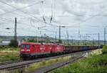 Am 24.06.2022 waren DB 112 170 und 112 139 in Naumburg (S) Hbf mit ein paar 1000 t Holz von Halle (S) nach Nürnberg über Erfurt und Fulda unterwegs.