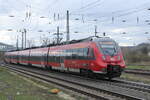 zugverkehr-in-naumburg-hbf/809425/db-442-810-als-re-4993 DB 442 810 als RE 4993 'Franken-Thringen-Express' von Leipzig Hbf nach Nrnberg Hbf, am 03.04.2023 in Naumburg (S) Hbf. 
