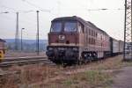 DR 131 034-1 am 06.10.1991 abgestellt auf Gleis 43 in Naumburg Hbf. (Foto: Roland Reimer)