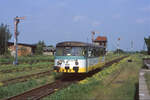 Der VT 2.18 der KEG als RB 17313 aus Merseburg, am 26.05.1999 bei der Einfahrt in den Bahnhof Querfurt. (Foto: @biesdorfer83)