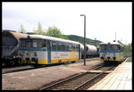 KEG VT 2.13 als RB Richtung Naumburg und KEG VT 2.18 als RB Richtung Nebra, am 19.05.1996 whrend der Zugkreuzung in Karsdorf.