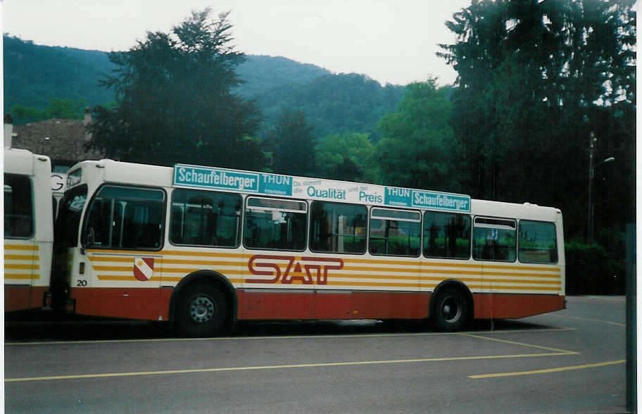 (012'601) - SAT Thun - Nr. 20/BE 419'020 - Volvo/Lauber am 21. Juni 1995 bei der Schifflndte Thun