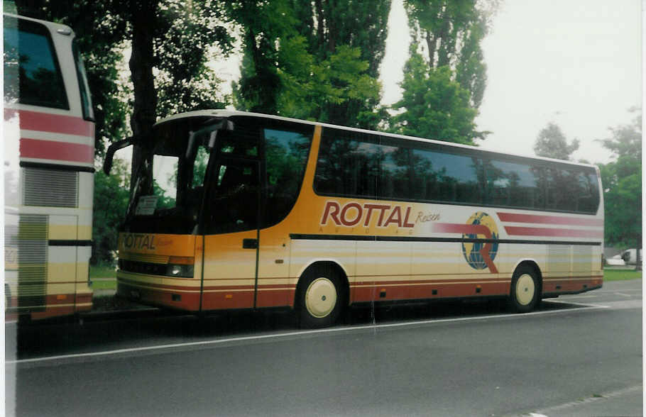 (017'214) - ARAG Ruswil - Nr. 45/LU 15'537 - Setra am 11. Juni 1997 in Thun, Lachen