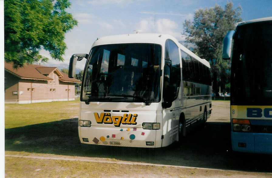 (017'404) - Vgtli, Seewen - SO 35'886 - Iveco am 20. Juni 1997 in Thun, Lachenwiese