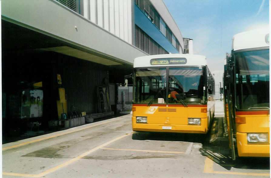 (019'031) - PTT-Regie - P 25'324 - Mercedes/R&J am 5. September 1997 in Bern, Postautostation