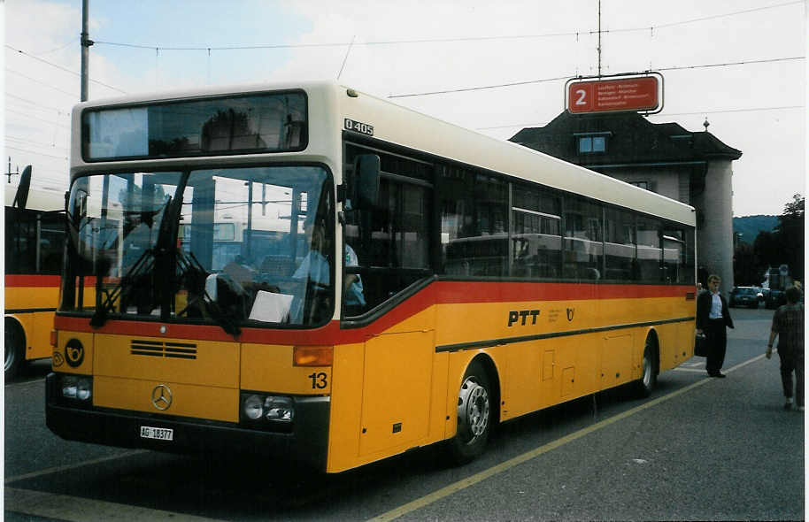 (024'816) - Voegtlin-Meyer, Brugg - Nr. 13/AG 18'377 - Mercedes am 15. Juli 1998 beim Bahnhof Brugg