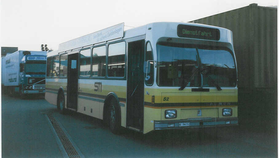 (025'728) - STI Thun - Nr. 52/BE 396'552 - Saurer/R&J am 26. August 1998 in Thun, Garage