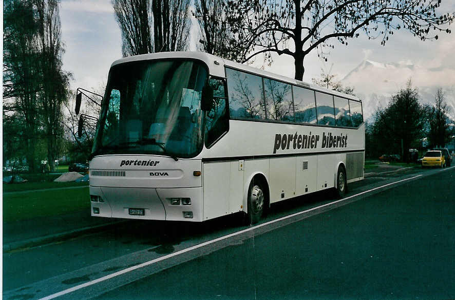 (030'902) - Portenier, Biberist - SO 122'173 - Bova am 17. April 1999 in Thun, Lachen