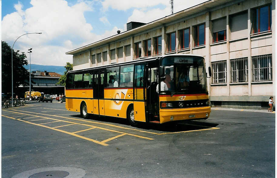 (033'902) - PTT-Regie - P 25'029 - Setra am 8. Juli 1999 beim Bahnhof Yverdon