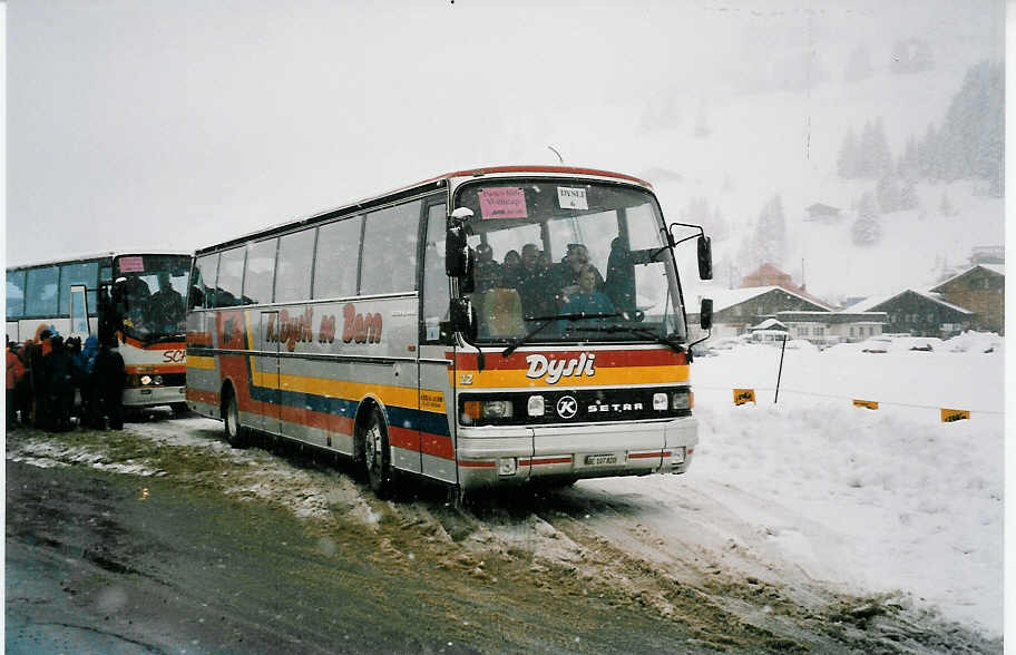 (039'210) - Dysli, Bern - Nr. 22/BE 107'820 - Setra am 20. Februar 2000 in Adelboden, Kreuzweg