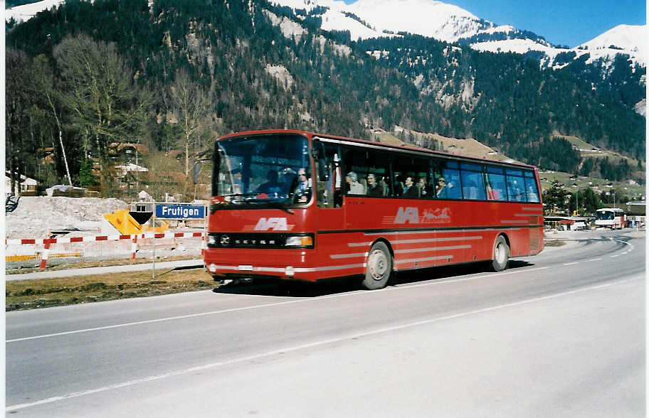 (039'404) - AFA Adelboden - Nr. 9/BE 26'709 - Setra am 27. Februar 2000 beim Bahnhof Frutigen