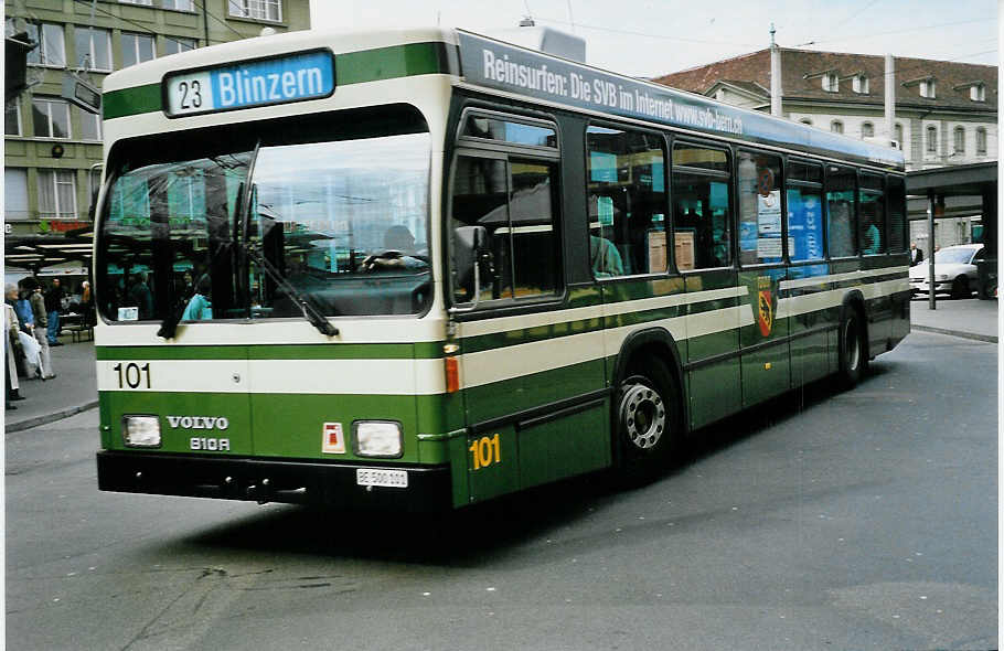 (039'613) - SVB Bern - Nr. 101/BE 500'101 - Volvo/R&J am 14. Mrz 2000 beim Bahnhof Bern