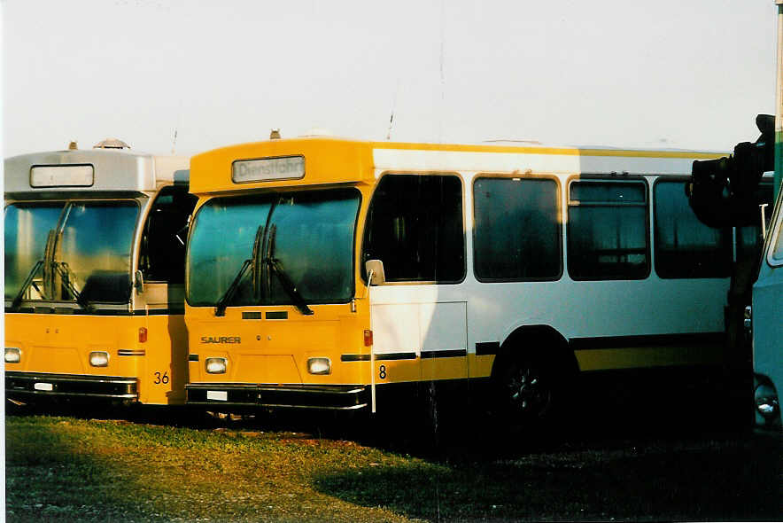 (040'004) - VBSH Schaffhausen - Nr. 8 - Saurer/Hess am 8. April 2000 in Herzogenbuchsee, Heiniger (Teilaufnahme)