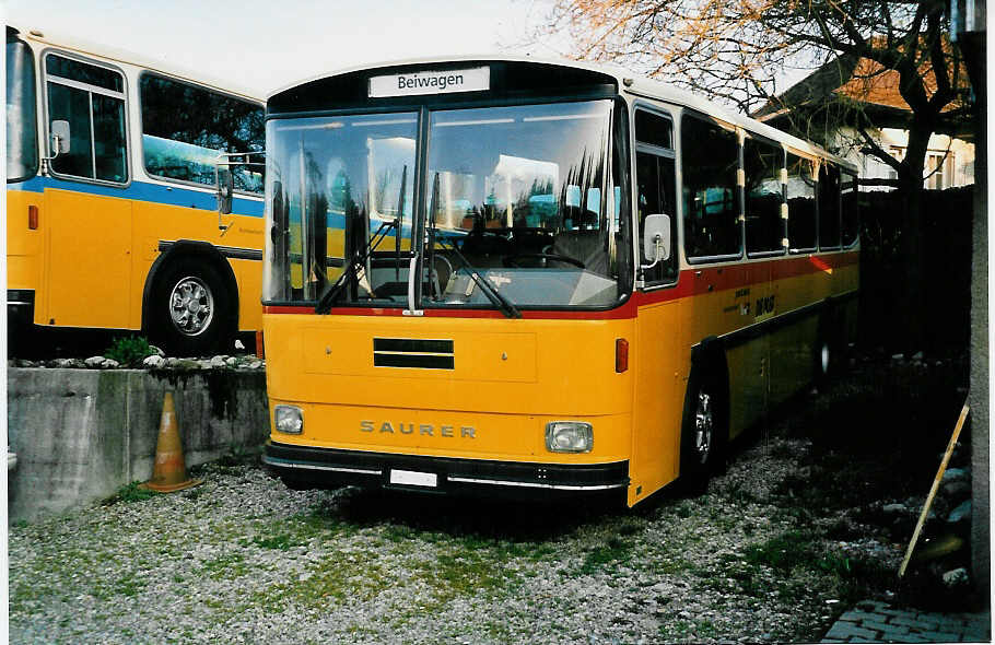 (040'005) - PTT-Regie - P 25'836 - Saurer/Hess am 8. April 2000 in Btzberg, Heiniger