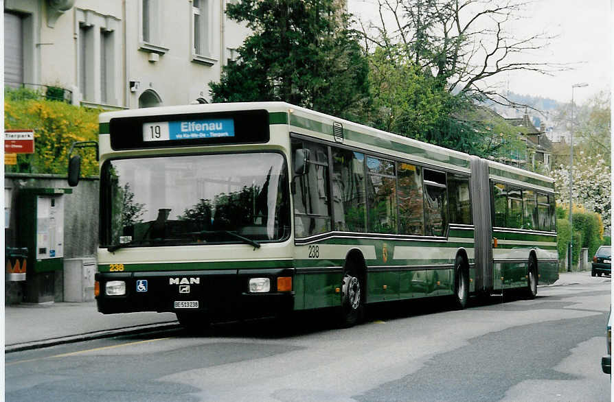 (040'405) - SVB Bern - Nr. 238/BE 513'238 - MAN am 23. April 2000 in Bern, Tierpark