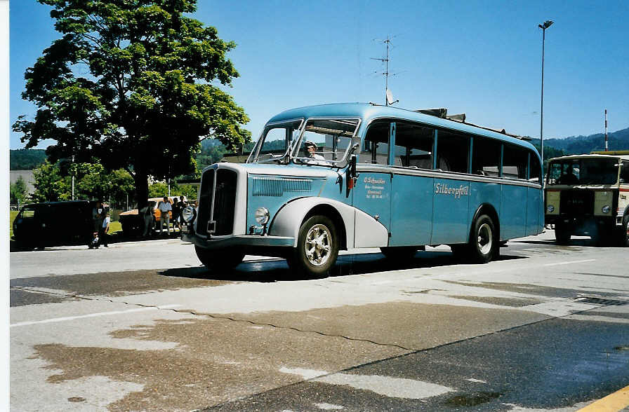 (041'213) - Schneider, Ermenswil - SG 260'021 - Saurer/Lauber am 18. Juni 2000 in Hinwil, AMP