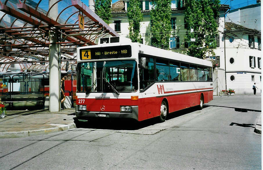 (041'501) - WV Winterthur - Nr. 277/ZH 128'277 - Mercedes (ex VBZ Zrich Nr. 608) am 19. Juni 2000 beim Hauptbahnhof Winterthur