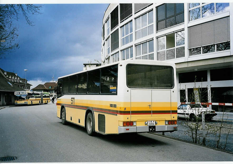 (045'629) - STI Thun - Nr. 5/BE 26'906 - NAW/R&J (ex ATGH Heiligenschwendi Nr. 5) am 7. April 2001 bei der Schifflndte Thun