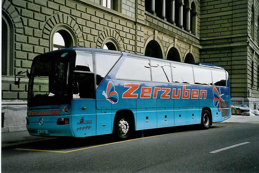 (045'803) - Zerzuben, Visp-Eyholz - Nr. 3/VS 160'662 - Mercedes am 18. April 2001 in Bern, Bundeshaus