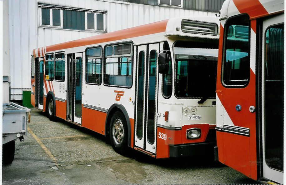 (045'818) - TPG Genve - Nr. 539/GE 96'216 - FBW/Hess-Lauber (ex Nr. 249) am 19. April 2001 in Biel, BTR