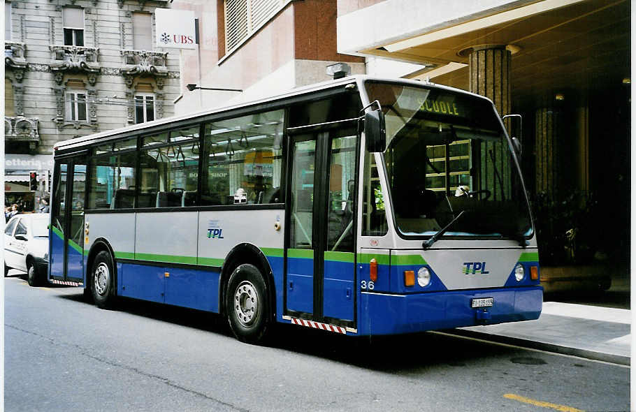 (046'033) - TPL Lugano - Nr. 36/TI 135'155 - Van Hool (ex Nr. 15) am 23. April 2001 in Lugano, Centro