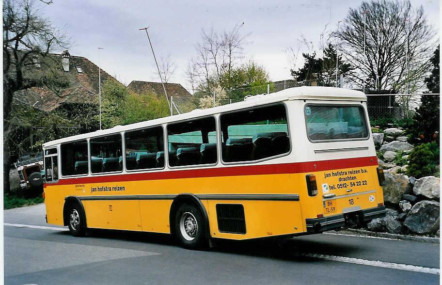 (046'429) - Aus Holland: FRAM Drachten - Nr. 18/BH-TL-59 - Saurer/R&J (ex P 24'364) am 1. Mai 2001 in Mnsingen, Brenmatte