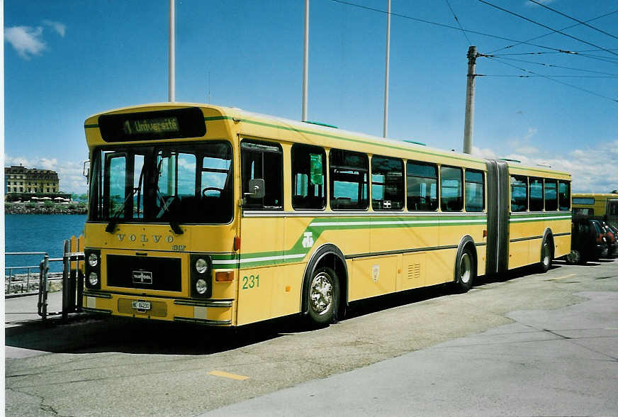 (046'626) - TN Neuchtel - Nr. 231/NE 84'231 - Volvo/Van Hool am 18. Mai 2001 in Neuchtel, Dpt