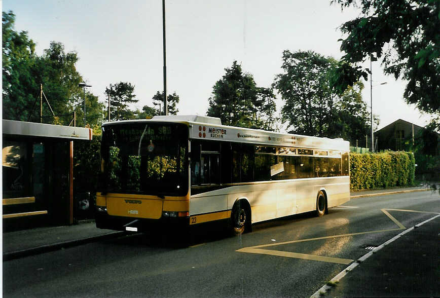 (047'814) - VBSH Schaffhausen - Nr. 23/SH 38'023 - Volvo/Hess am 12. Juli 2001 in Schaffhausen, Hallenbach