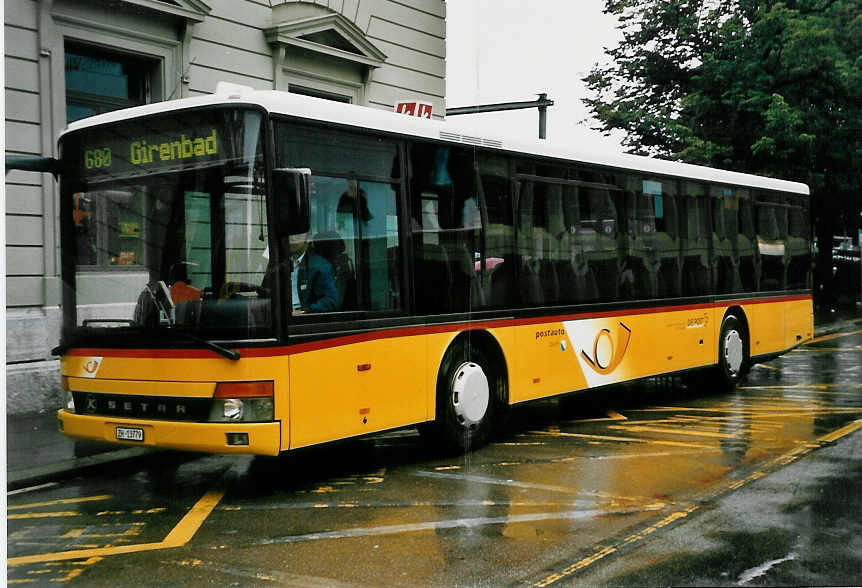 (048'431) - Steiger, Schlatt - ZH 13'779 - Setra am 18. Juli 2001 beim Hauptbahnhof Winterthur