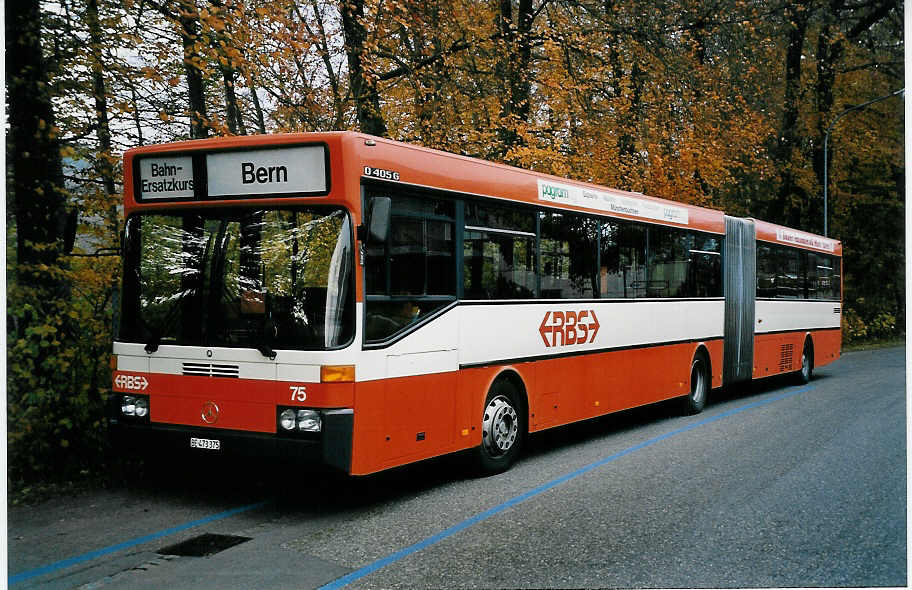 (050'635) - RBS Worblaufen - Nr. 75/BE 473'375 - Mercedes am 18. November 2001 in Worblaufen, Garage