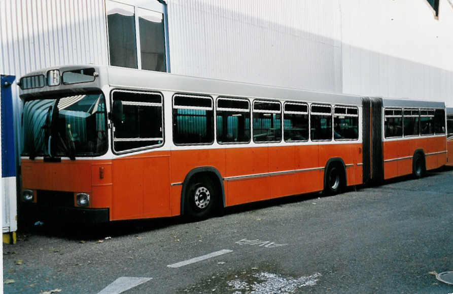 (050'832) - TPG Genve - Nr. 173 - Volvo/R&J am 15. Dezember 2001 in Biel, BTR