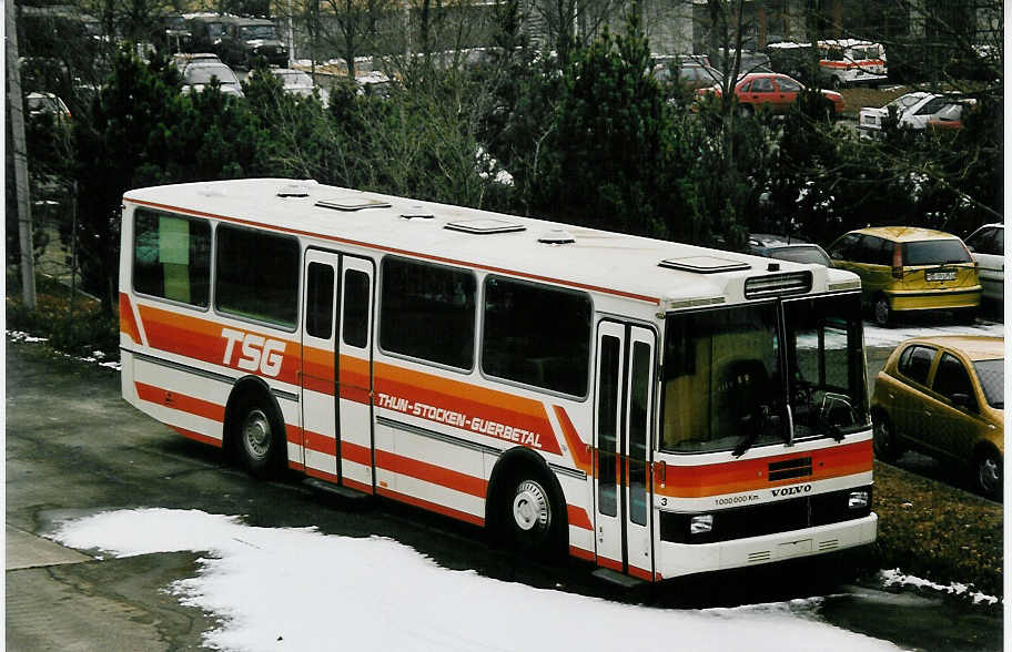 (051'612) - STI Thun - Nr. 3 - Volvo/R&J (ex TSG Blumenstein Nr. 3) am 17. Januar 2002 in Steffisburg, Schwbis