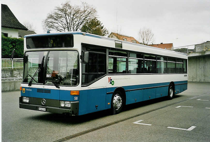 (052'526) - VZO Grningen - Nr. 58/ZH 463'197 - Mercedes (ex Schneider, Meilen Nr. 11; ex VBZ Zrich Nr. 206) am 23. Mrz 2002 in Grningen, Garage