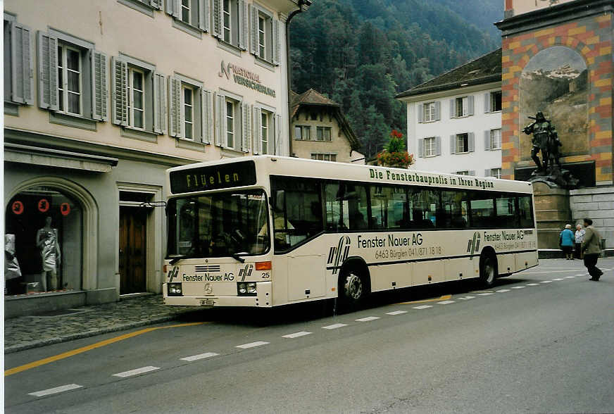 (054'524) - AAGU Altdorf - Nr. 25/UR 9311 - Mercedes am 22. Juli 2002 in Altdorf, Telldenkmal