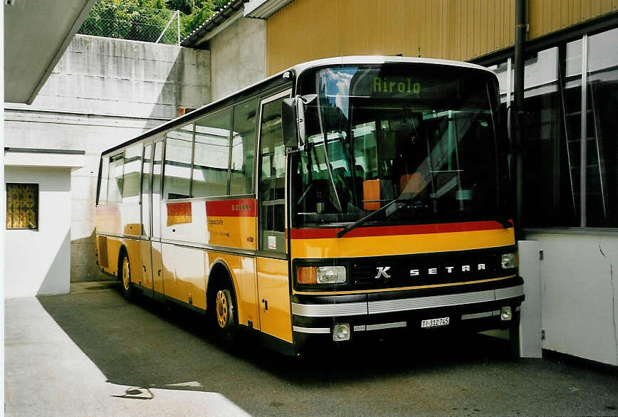 (054'535) - Marchetti, Airolo - TI 312'745 - Setra am 22. Juli 2002 in Airolo, Garage