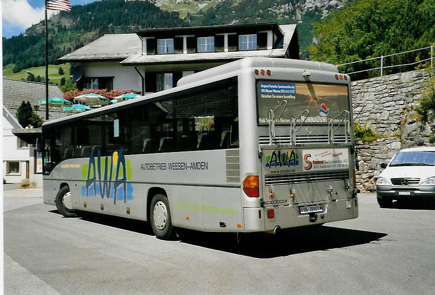 (055'102) - AWA Amden - Nr. 1/SG 39'001 - Mercedes am 27. Juli 2002 in Amden, Vorderdorf